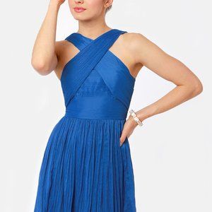 BB Dakota Cross Strap Chiffon Kiefer Dress